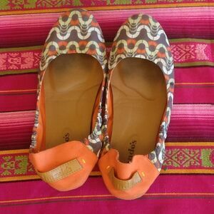 THANDO'S Orange, Green & White Squiggle Cotton Foldable Ballerina Flats 9